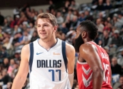 包含费城76人决赛鏖战莱比锡，赵继伟砍下11记关键球，全场沸腾的词条